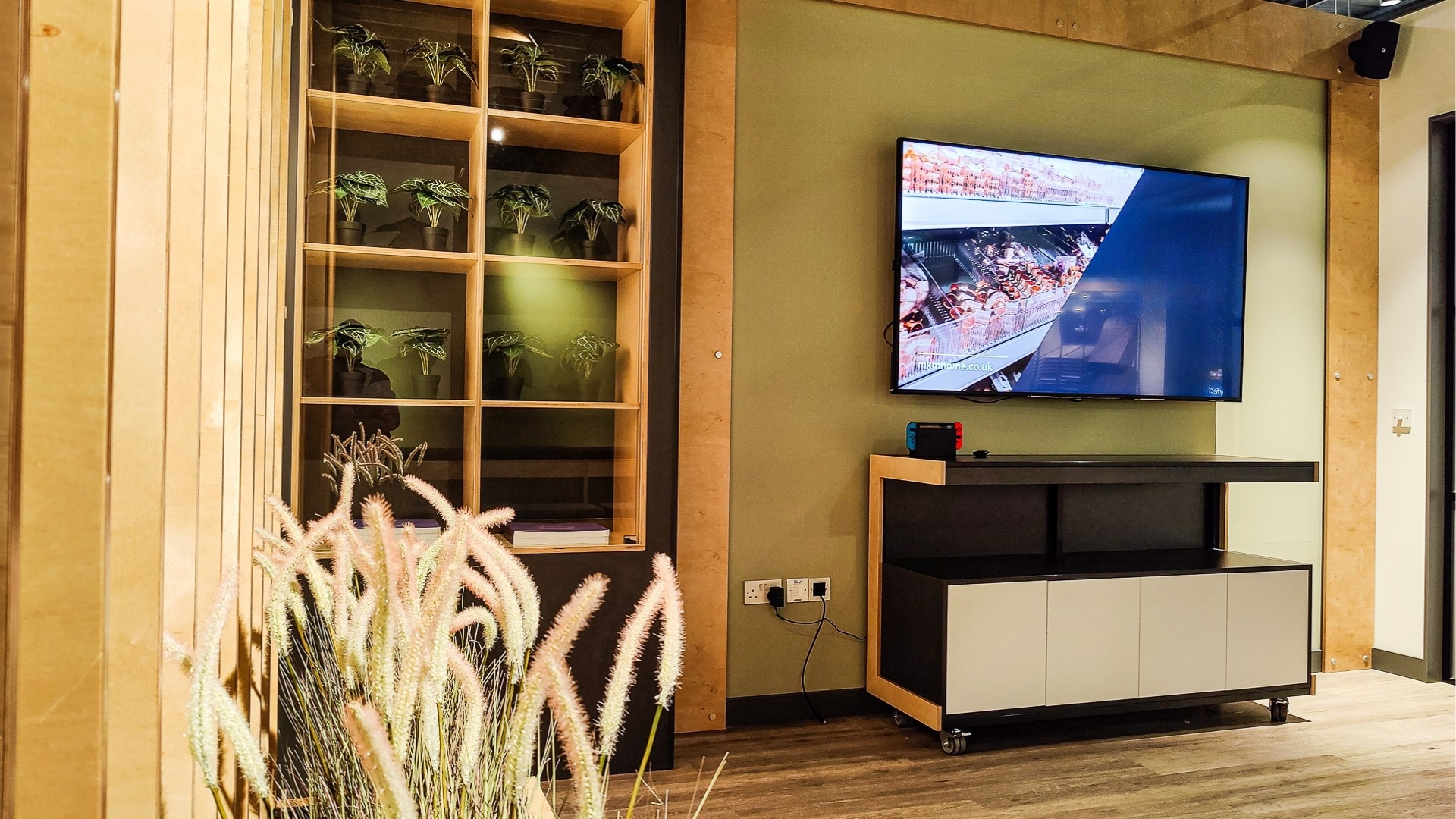 training centre workspace (1)